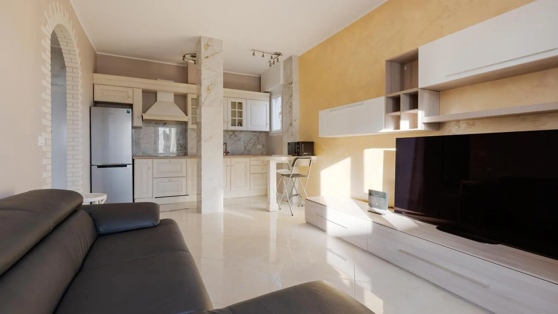 Niguarda Bright Apartment W/ Balcony Milán 0*,