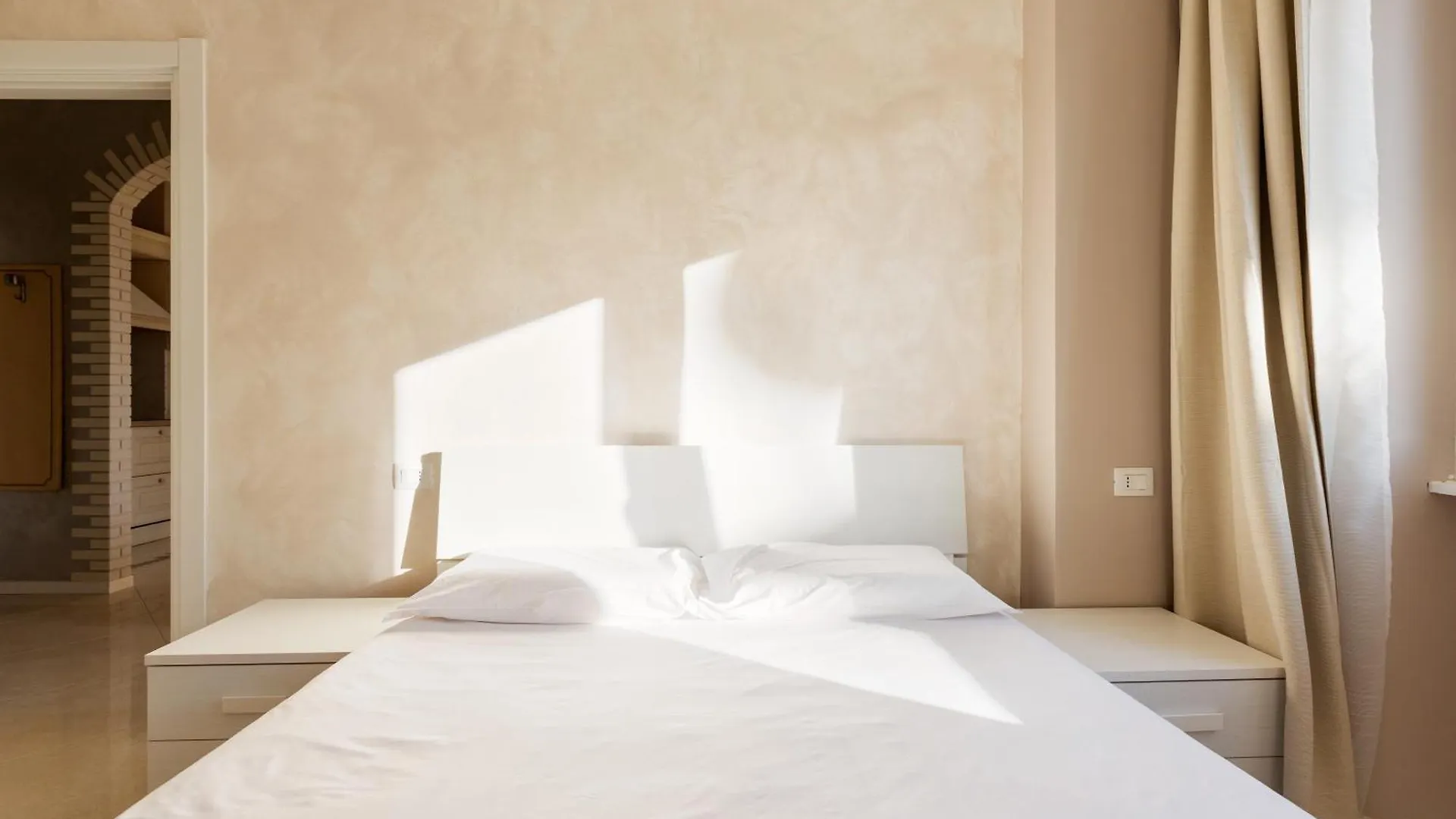 Niguarda Bright Apartment W/ Balcony Milan Italy