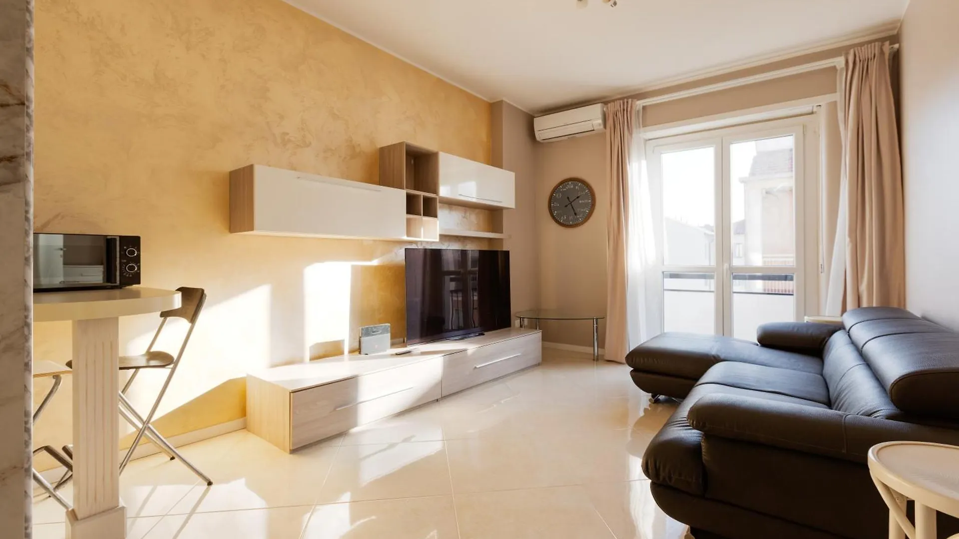 Niguarda Bright Apartment W/ Balcony Milán