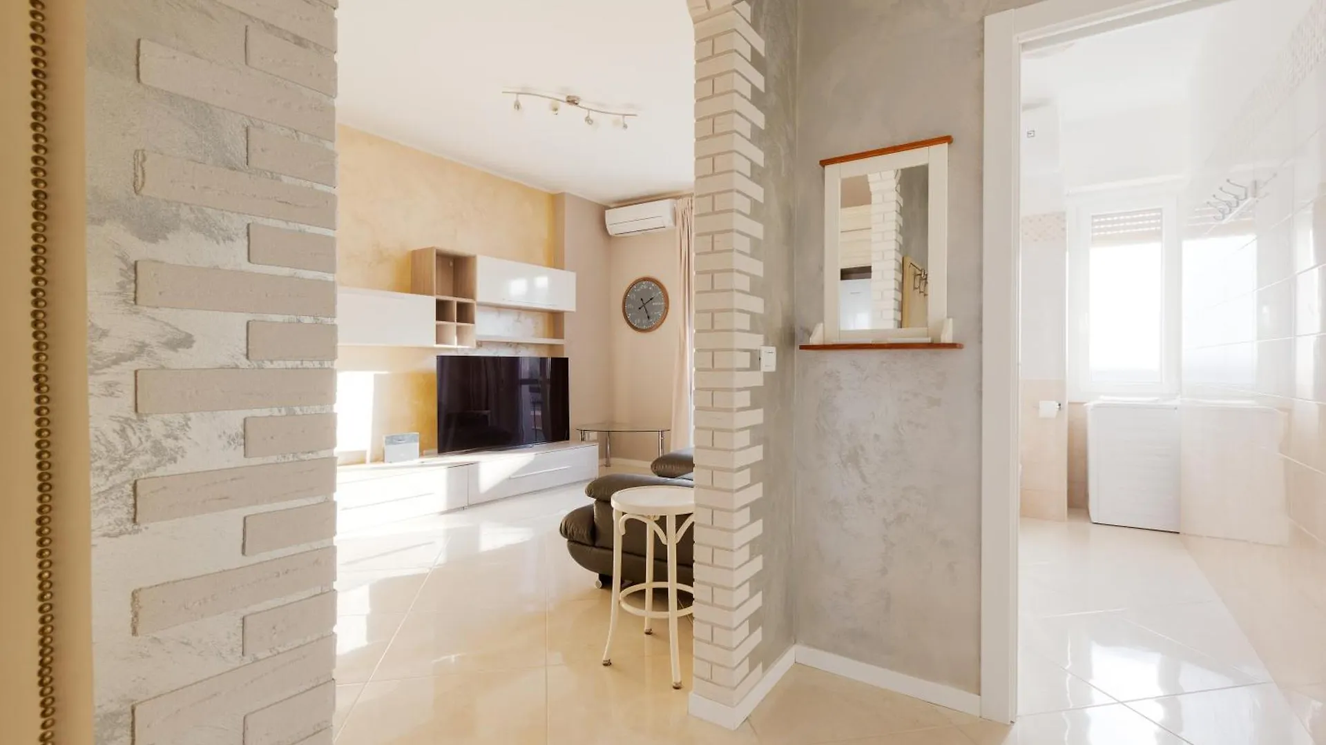 Niguarda Bright Apartment W/ Balcony Milán