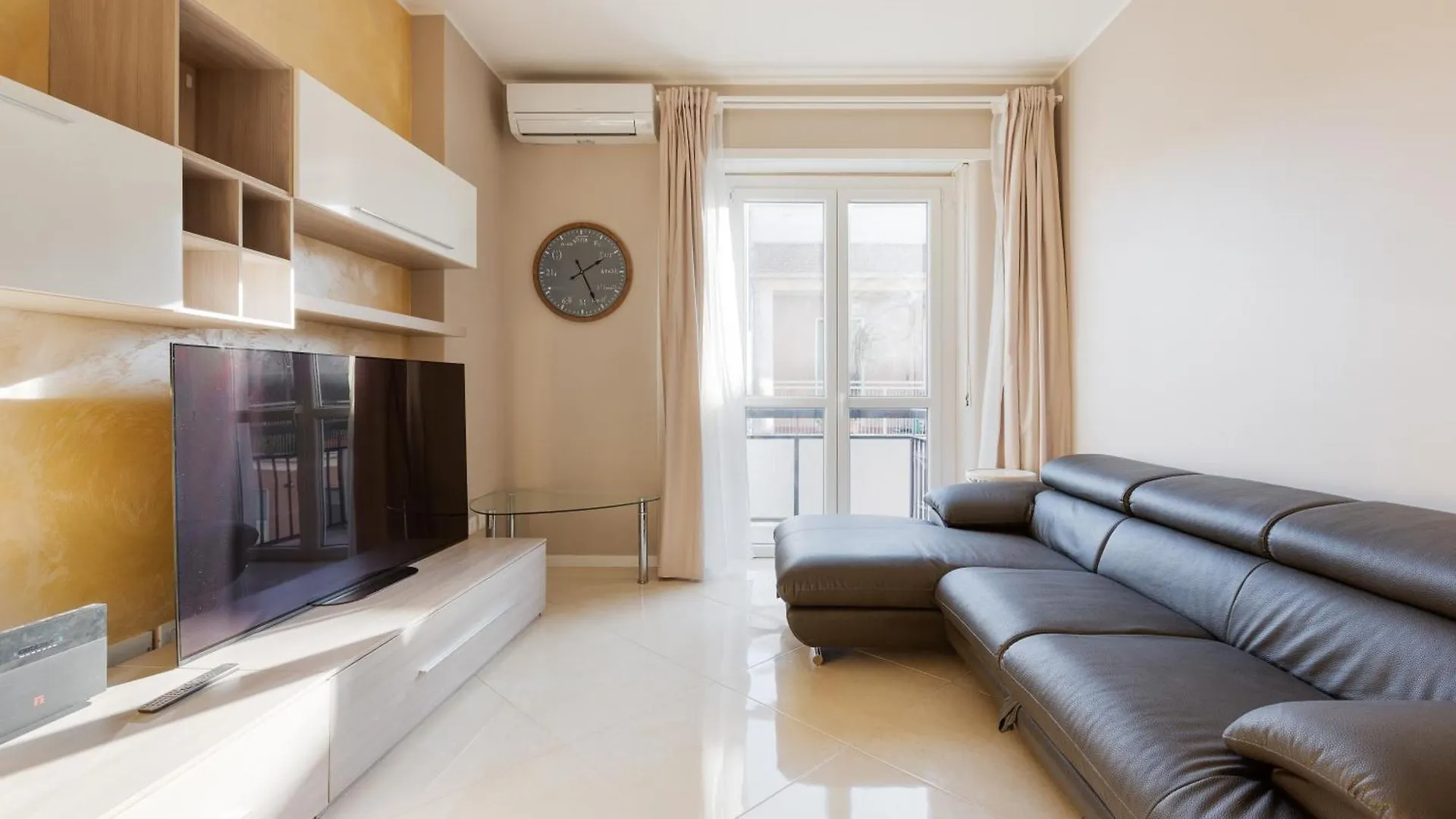 Niguarda Bright Apartment W/ Balcony Milán
