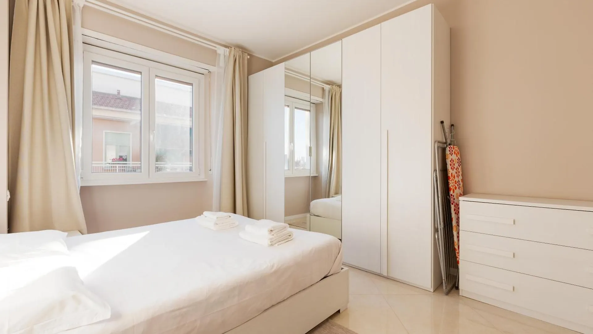 Niguarda Bright Apartment W/ Balcony Milán